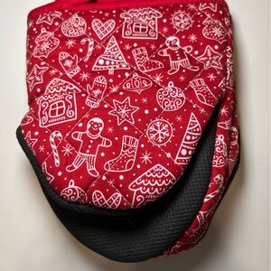 Set of 2 Christmas Neoprene Mini Oven Mitts Red White Gingerbread House Men Star